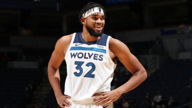 日本队以2 日本队以2