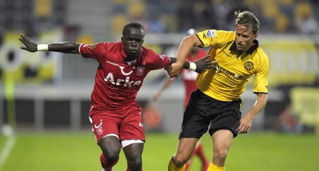 他曾在场上 他曾在场上